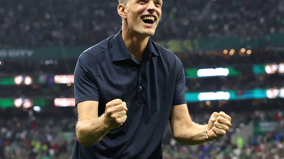 Thomas Tuchel celebrating.
