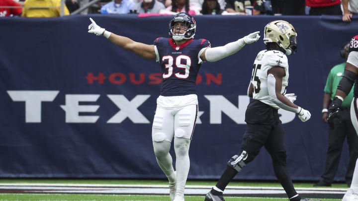 Oct 15, 2023; Houston, Texas, USA; Houston Texans linebacker Henry To'oTo'o (39) reacts after a play during the third quarter against the New Orleans Saints at NRG Stadium. Mandatory Credit: Troy Taormina-USA TODAY Sports