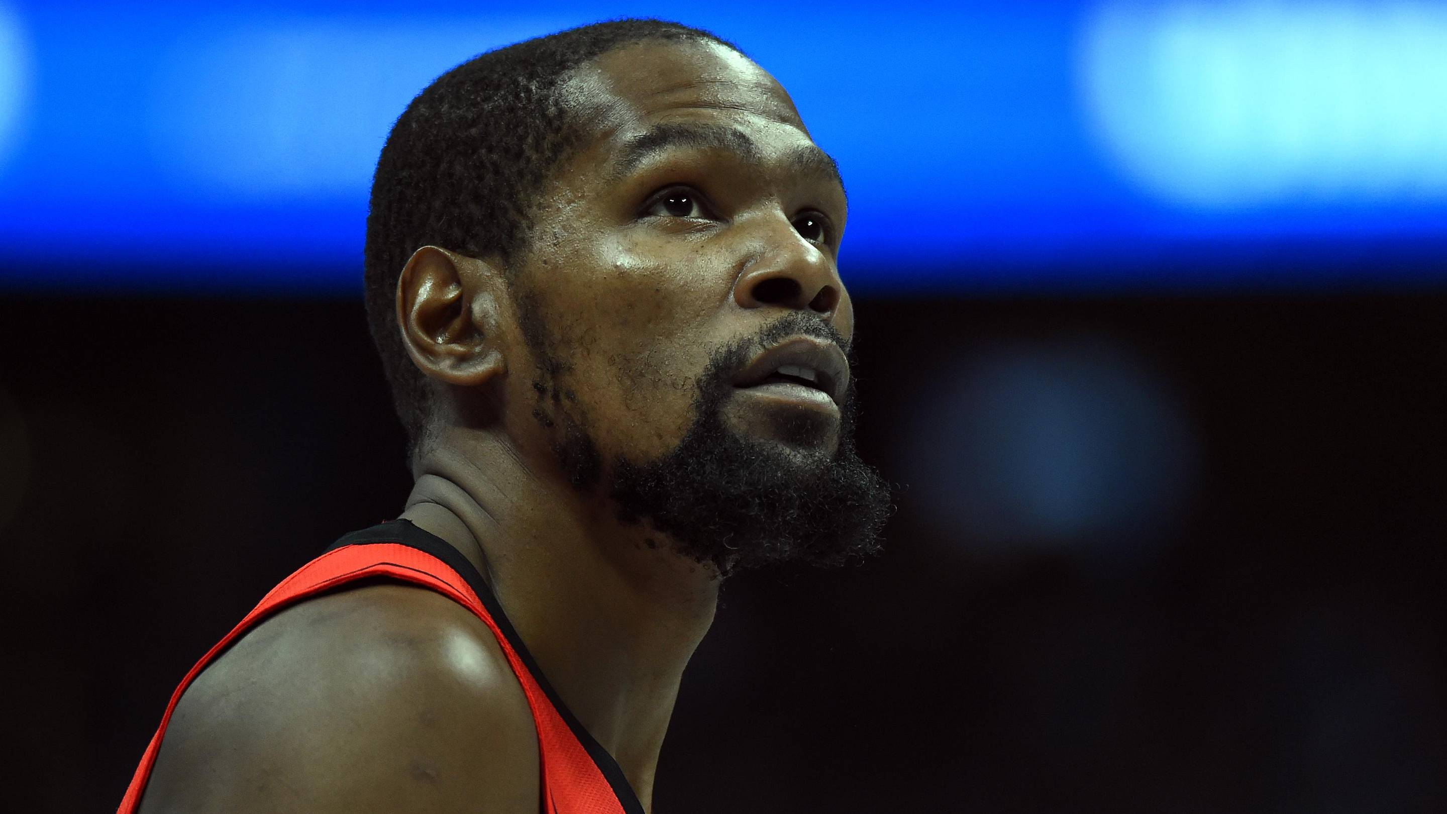 Showtime Lakers Legend Calls Out Kevin Durant for Ring Chasing