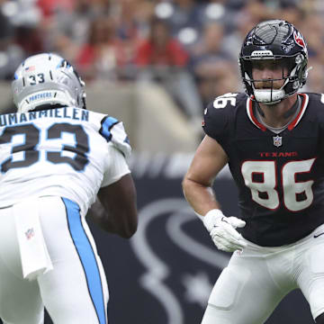 Houston Texans tight end Dalton Schultz.