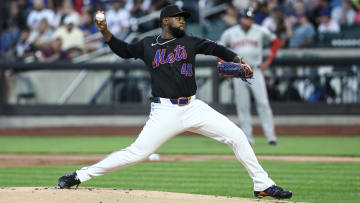 Sep 2, 2024; New York City, New York, USA; New York Mets starting pitcher Luis Severino (40) pitches in the first inning against the Boston Red Sox at Citi Field. Mandatory Credit: Wendell Cruz-USA TODAY Sports