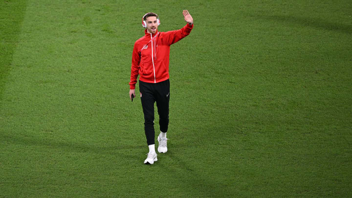 Joel Waterman tribünleri selamlıyor. Joel Waterman tribünleri selamlıyor.