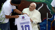 Le Pape François est fan de football.