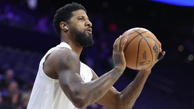     The Philadelphia striker 76ers Paul George 