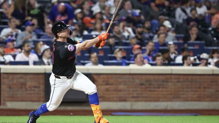 Jun 28, 2024; New York City, New York, USA;  New York Mets first baseman Pete Alonso (20) hits a solo home run in the sixth inning against the Houston Astros at Citi Field. Mandatory Credit: Wendell Cruz-USA TODAY Sports