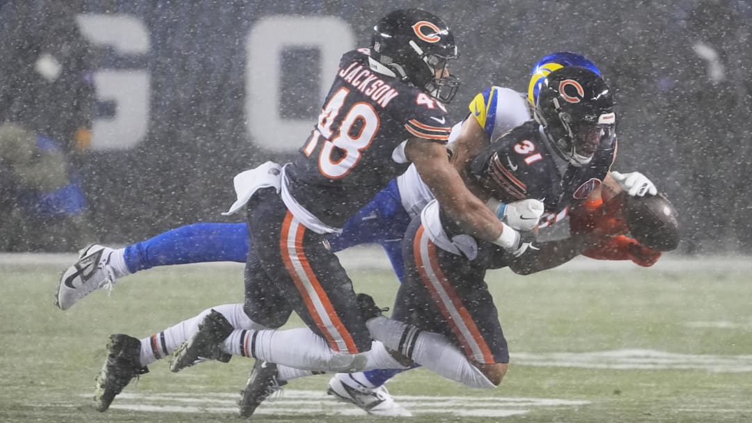Kevin Byard (31) breaks up a  Matthew Stafford pass in the Bears' season-ending divisional loss to the Rams.