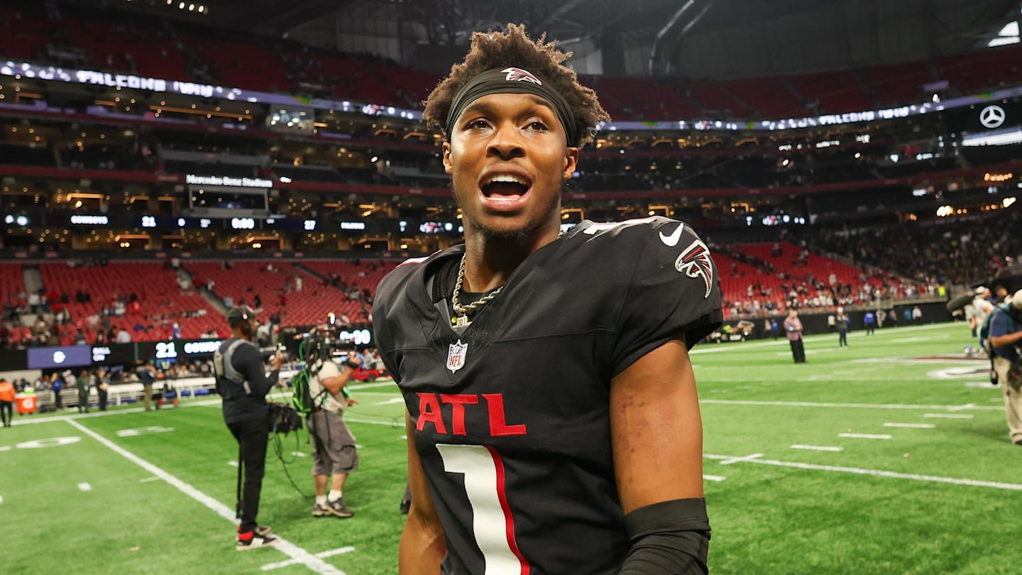 Falcons Sign DJ Chark After WR Mooney Shoulder Injury