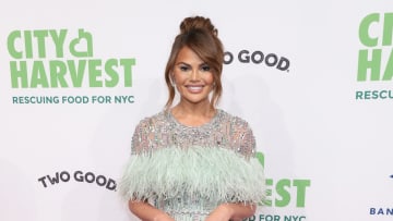 Chrissy Teigen hizo su debut en Sports Illustrated Swimsuit Issue en 2010