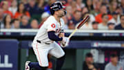 José Altuve ya tiene más imparables que Manny Ramírez en la historia de los Playoffs de MLB