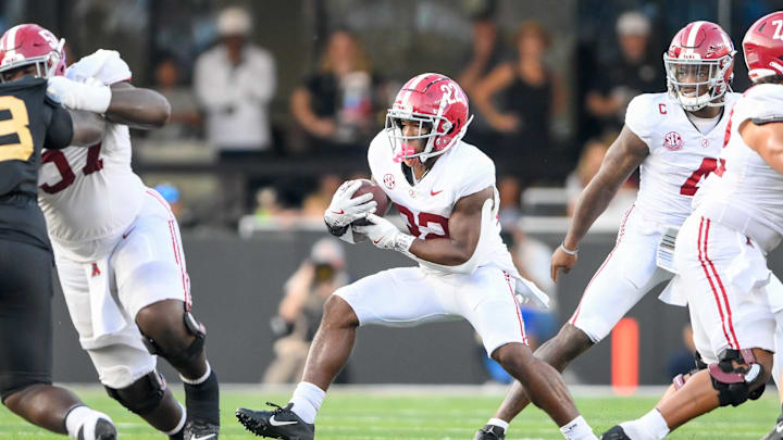Alabama's Running Back Duo Contributing to Offense With and Without the Ball