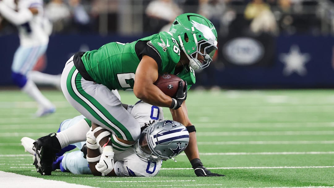 After jumping out to a 21–0 lead over the Cowboys, the Eagles let the game slip away.