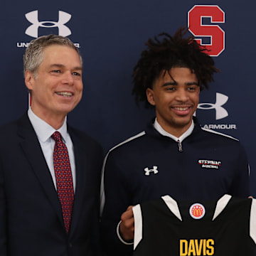 Archbishop Stepinac's R.J. Davis'  Mcdonald's All-American press conference at Stepinac High School in White Plains Feb. 13, 2020.

Rj Davis Press Conference