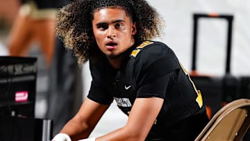 Julian Lewis has one shortcoming that has one analyst worried about the Colorado football QB recruit next season