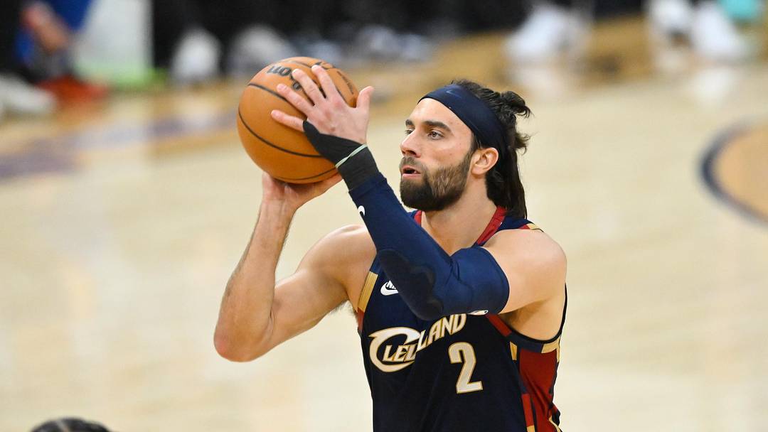 May 25, 2026; Cleveland, Ohio, USA; Cleveland Cavaliers guard Max Strus (2) looks to shoot in the second quarter against the New York Knicks during game four of the eastern conference finals for the 2026 NBA playoffs at Rocket Arena. Mandatory Credit: David Richard-Imagn Images
