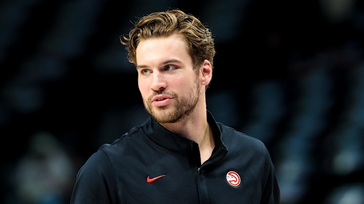 Atlanta Hawks forward Corey Kispert (24) warms up before the game against the Dallas Mavericks at American Airlines Center on March 18, 2026.