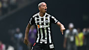 Deyverson volta à escalação do Atlético-MG após final da Copa do Brasil
