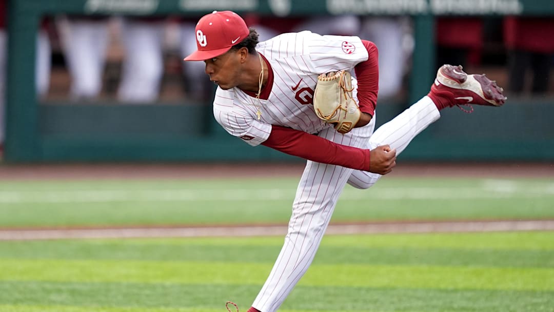 Oklahoma's Kyson Witherspoon (26) during the college baseball game between the University of Oklahoma Sooners and the LSU Tigers at L. Dale Mitchell Park in Norman, Okla., Thursday, April, 3, 2025.