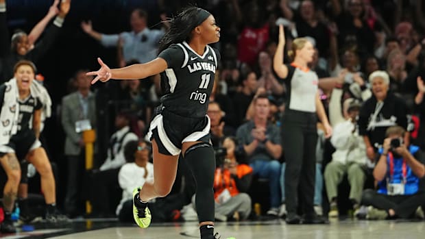 Former Chicago Sky guard went off for 21 points and made five 3-pointers for the Las Vegas Aces in Game 1 of the WNBA Finals.