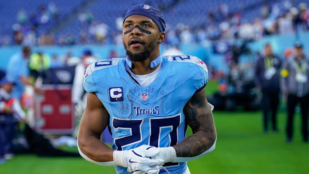 Tennessee Titans running back Tony Pollard (20) exits the field after the game against the Seattle Seahawks at Nissan Stadium in Nashville, Tenn., Sunday, Nov. 23, 2025.