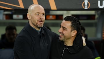 Erik ten Hag (l.) & Xavi sollen auf der Bayer-Liste stehen