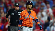 Yuli Gurriel es agente libre en la MLB 