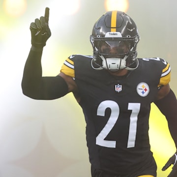 Aug 16, 2025; Pittsburgh, Pennsylvania, USA;  Pittsburgh Steelers safety Chuck Clark (21) reacts during player introductions against the Tampa Bay Buccaneers at Acrisure Stadium. Mandatory Credit: Charles LeClaire-Imagn Images