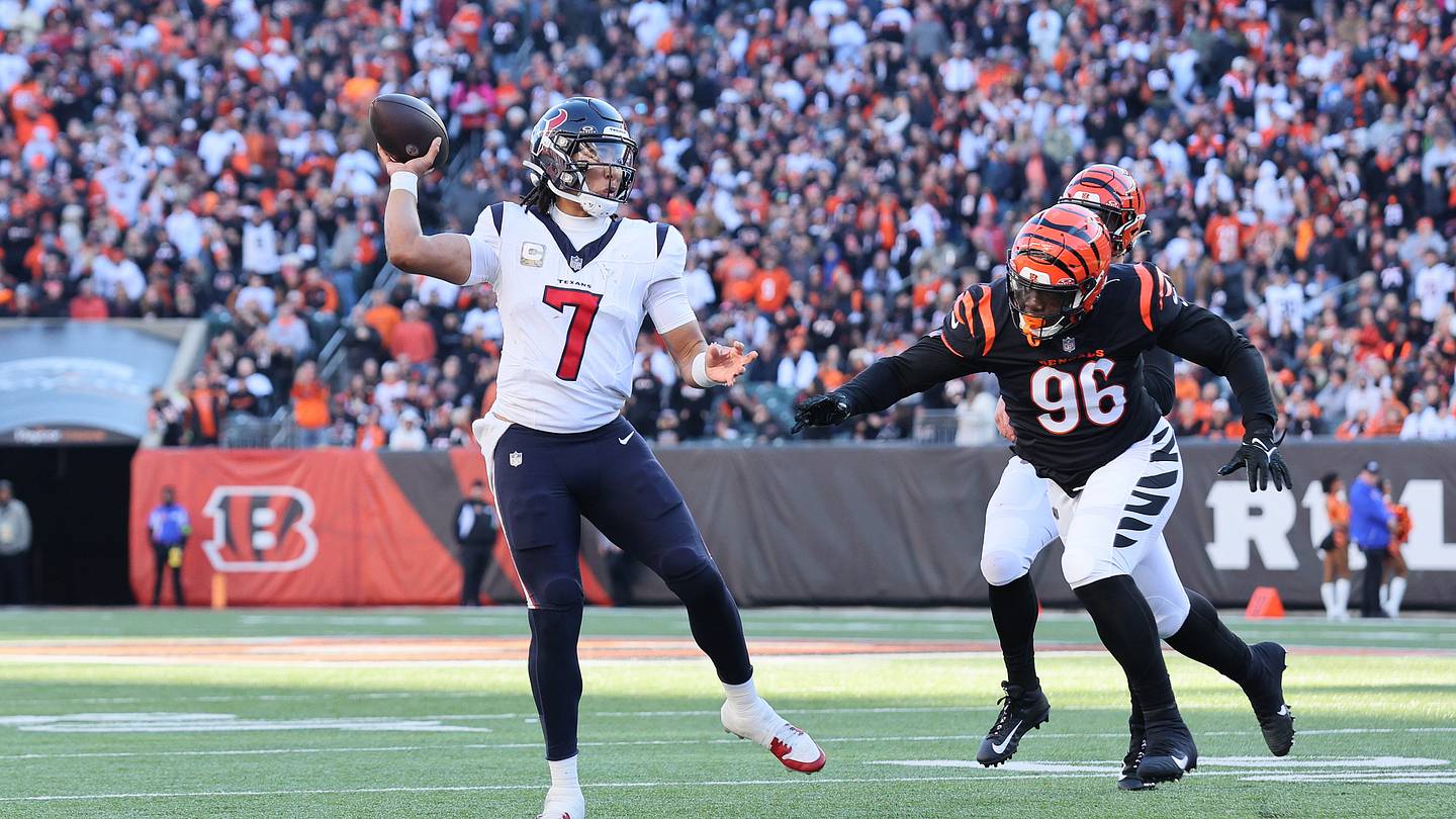 The Houston Texans have a 'win-now' mentality but we're not sure its 'unique' - Vimarsana News