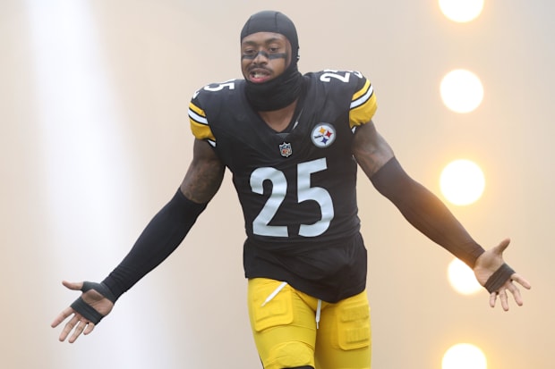 Pittsburgh Steelers safety Deshon Elliott