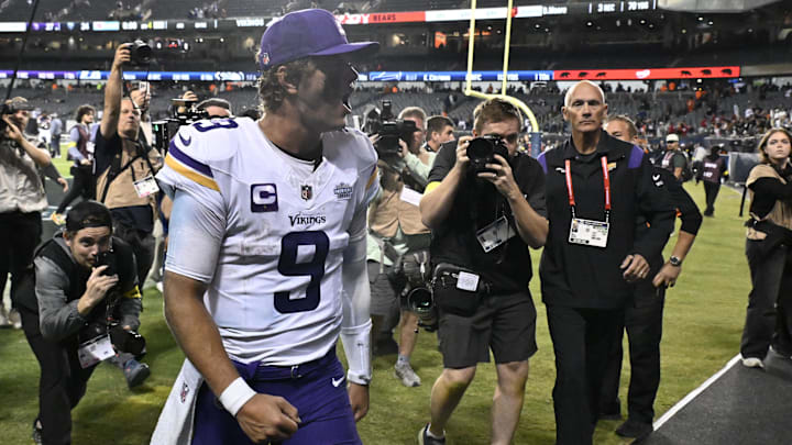 J.J. McCarthy threw two touchdown passes and ran for a score in the fourth quarter of the Vikings' win over the Bears. J.J. McCarthy threw two touchdown passes and ran for a score in the fourth quarter of the Vikings' win over the Bears.