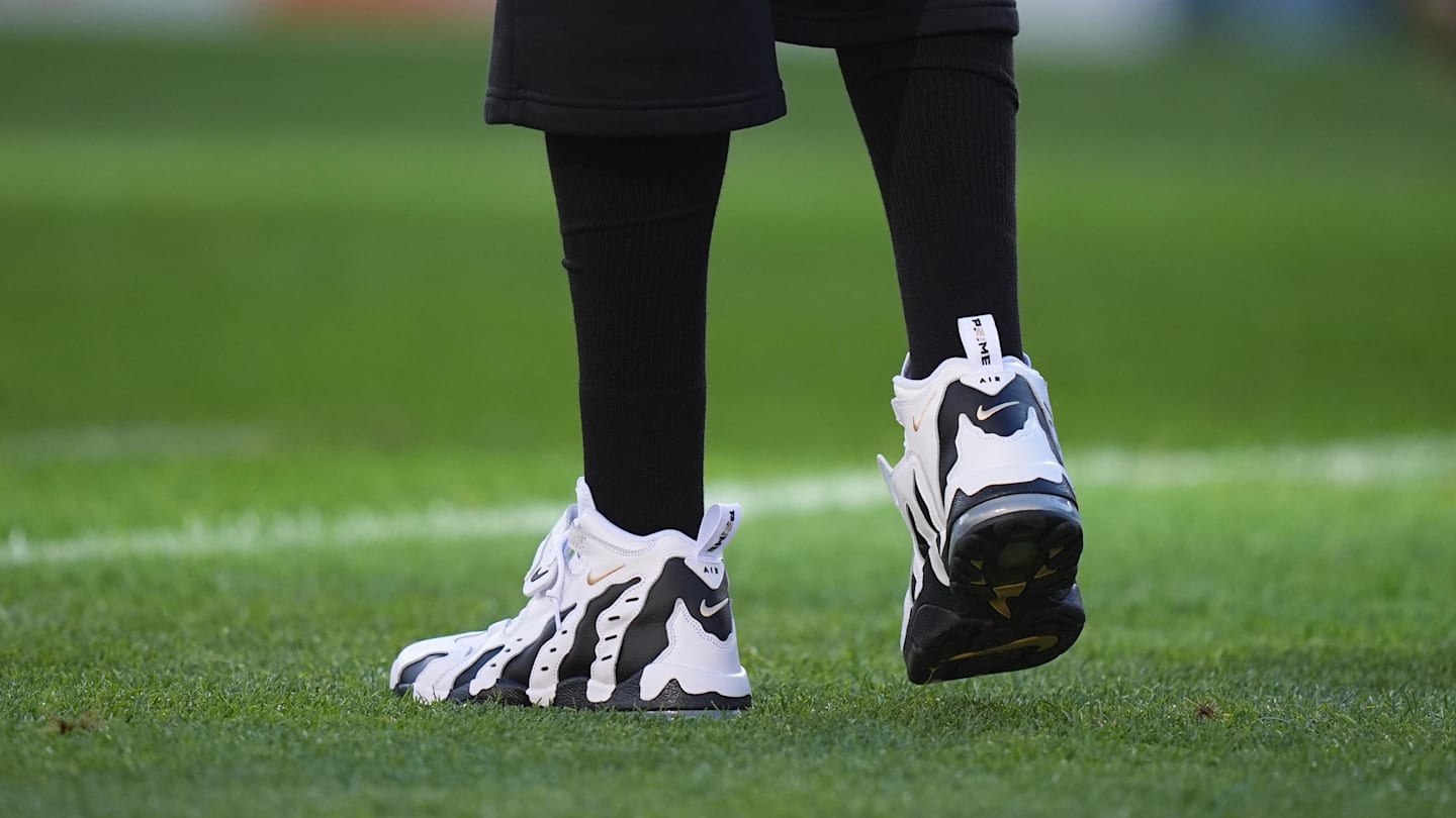 Nike air max deion sanders hotsell