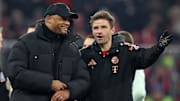 Zwischen Kompany und Müller herrscht offenbar noch gute Stimmung. 