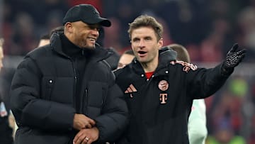 Zwischen Kompany und Müller herrscht offenbar noch gute Stimmung. 