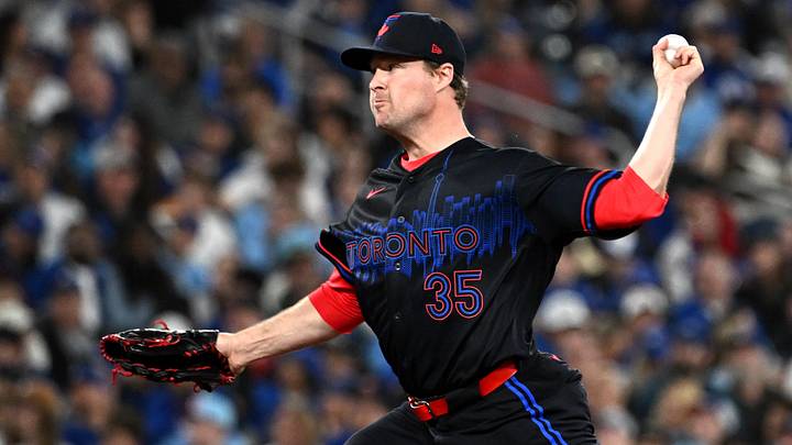 Apr 10, 2026; Toronto, Ontario, CAN;  Toronto Blue Jays relief pitcher Joe Mantiply (35) delivers a pitch against the Minnesota Twins in the sixth inning at Rogers Centre. Mandatory Credit: Dan Hamilton-Imagn Images
