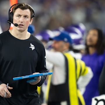 Minnesota Vikings assistant quarterbacks coach Grant Udinski against the Los Angeles Rams during an NFC wild-card game at State Farm Stadium in Glendale, Ariz., on Jan. 13, 2025. 