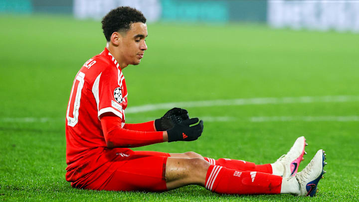 Jamal Musiala durchlebt weiterhin eine schwere Zeit Jamal Musiala durchlebt weiterhin eine schwere Zeit