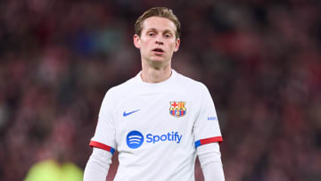 De Jong remains on the sidelines