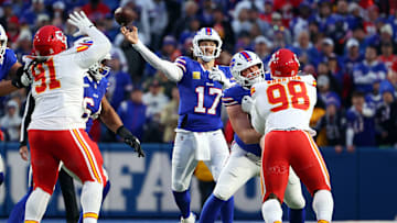 Kansas City Chiefs v Buffalo Bills