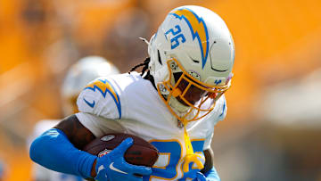 Los Angeles Chargers v Pittsburgh Steelers