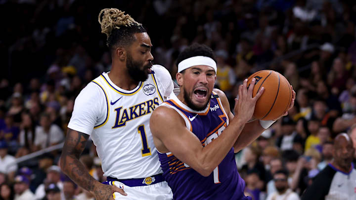 Phoenix Suns v Los Angeles Lakers