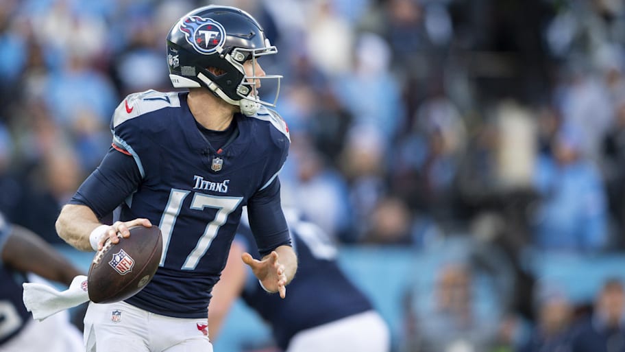 Report: Vikings 'have had discussions' with veteran QB Ryan Tannehill