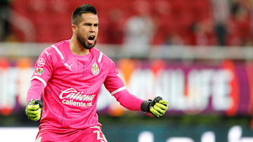 El arquero Miguel Jiménez fue titular ante Santos Laguna y apunta para repetir frente al América en el Clásico Nacional.
