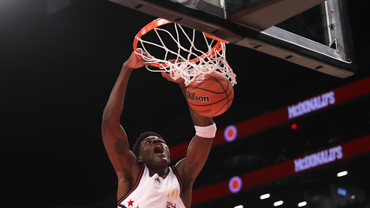 Apr 1, 2025; Brooklyn, NY, USA; McDonald's All American West forward Tounde Yessoufou (24) dunks the ball during the first half of the game at Barclays Center. Mandatory Credit: Pamela Smith-Imagn Images Apr 1, 2025; Brooklyn, NY, USA; McDonald's All American West forward Tounde Yessoufou (24) dunks the ball during the first half of the game at Barclays Center. Mandatory Credit: Pamela Smith-Imagn Images