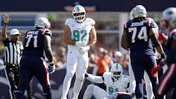 Miami Dolphins v New England Patriots