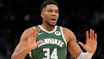 Sacramento Kings v Milwaukee Bucks