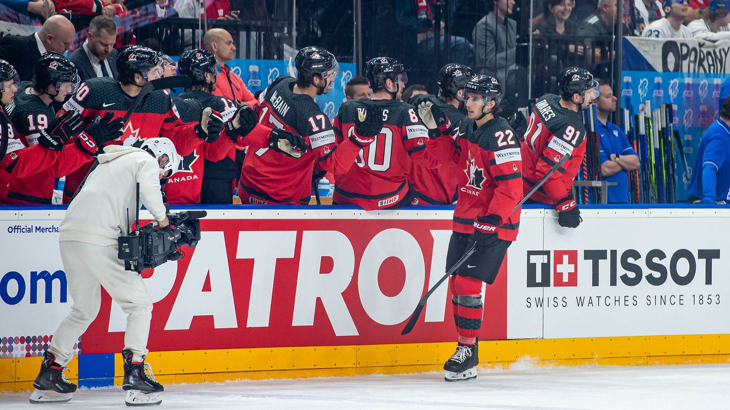 Will Dylan Cozens rebound next season? - Vimarsana News
