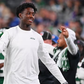 Aug 24, 2024; East Rutherford, New Jersey, USA; New York Jets cornerback Sauce Gardner (1) reacts to a play against the New York Giants during the second half at MetLife Stadium. Mandatory Credit: Rich Barnes-Imagn Images