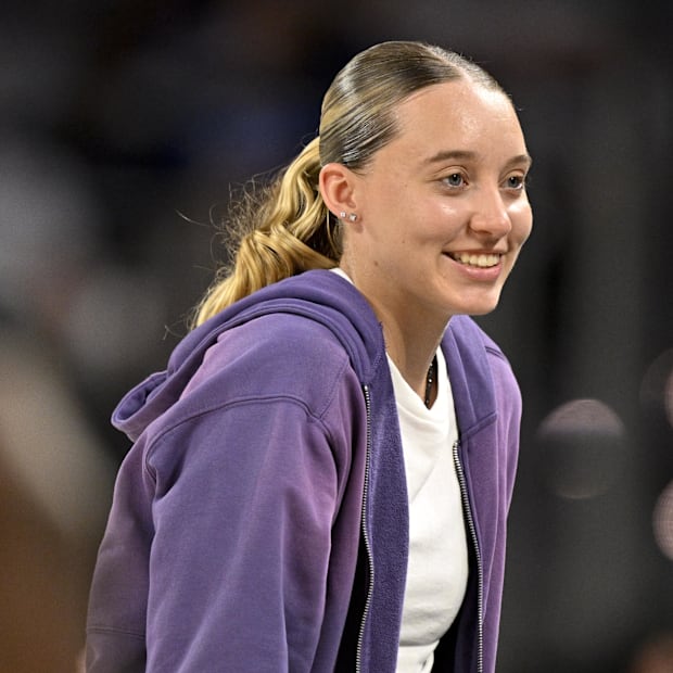 Dallas Wings guard Paige Bueckers