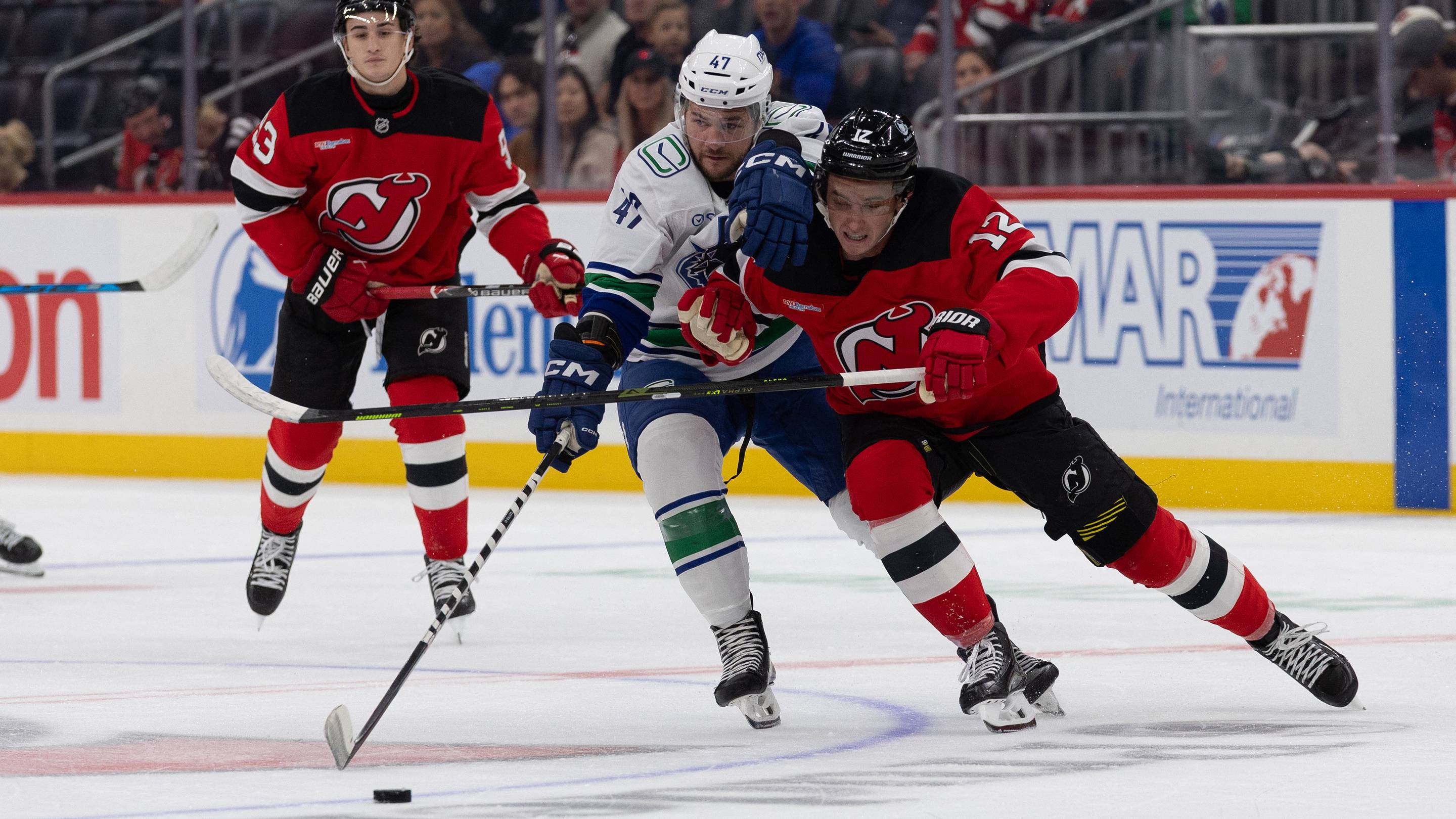 New report shows prominent Devils forward thought he might be involved in Connor Hellebuyck deal