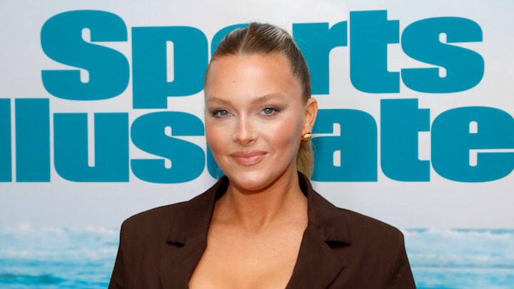 Camille Kostek at SI Swimsuit Social Club Camille Kostek at SI Swimsuit Social Club