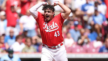 Toronto Blue Jays v Cincinnati Reds